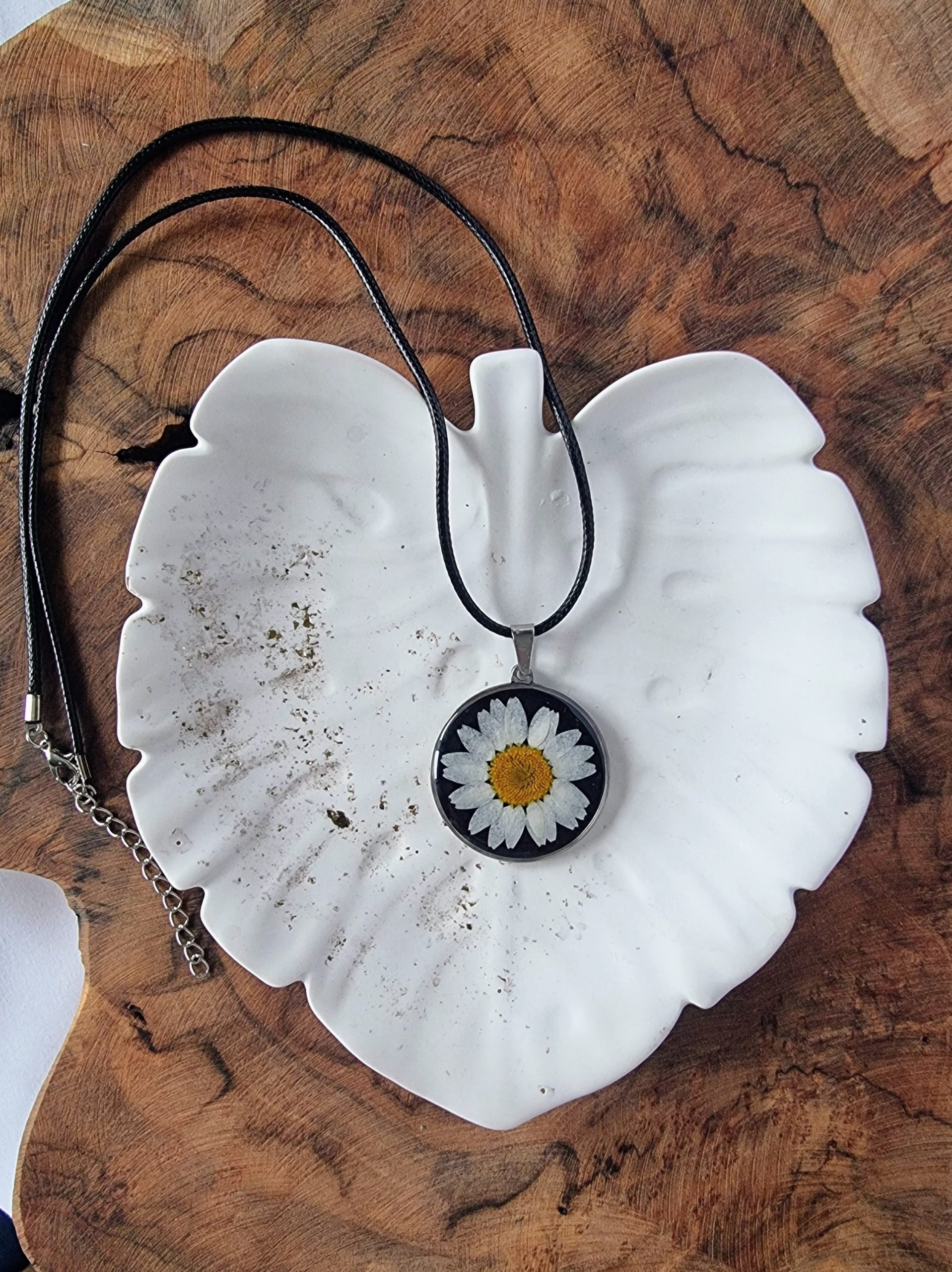 Wisiorek Stokrotka w Epoxy nr WZ/2 - obrazek 2